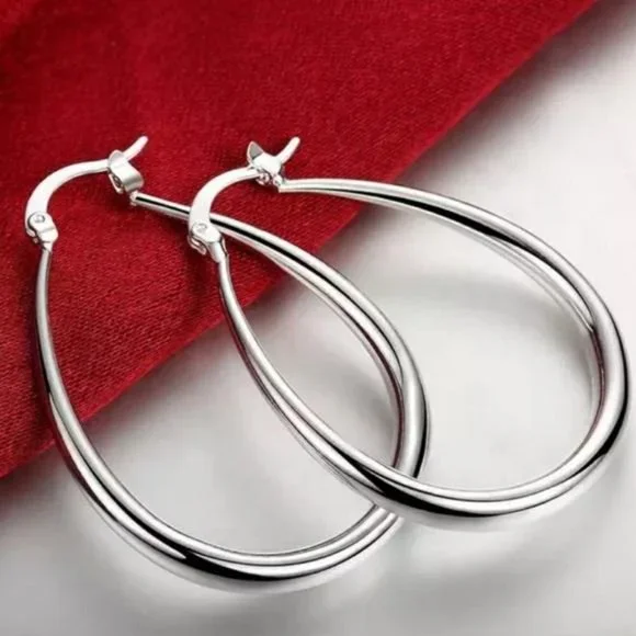 NEW S925 STERLING SILVER OVAL HOOP EARRINGS, NICE EARRINGS, CUTE EARRINGS. - Picture 3 of 4